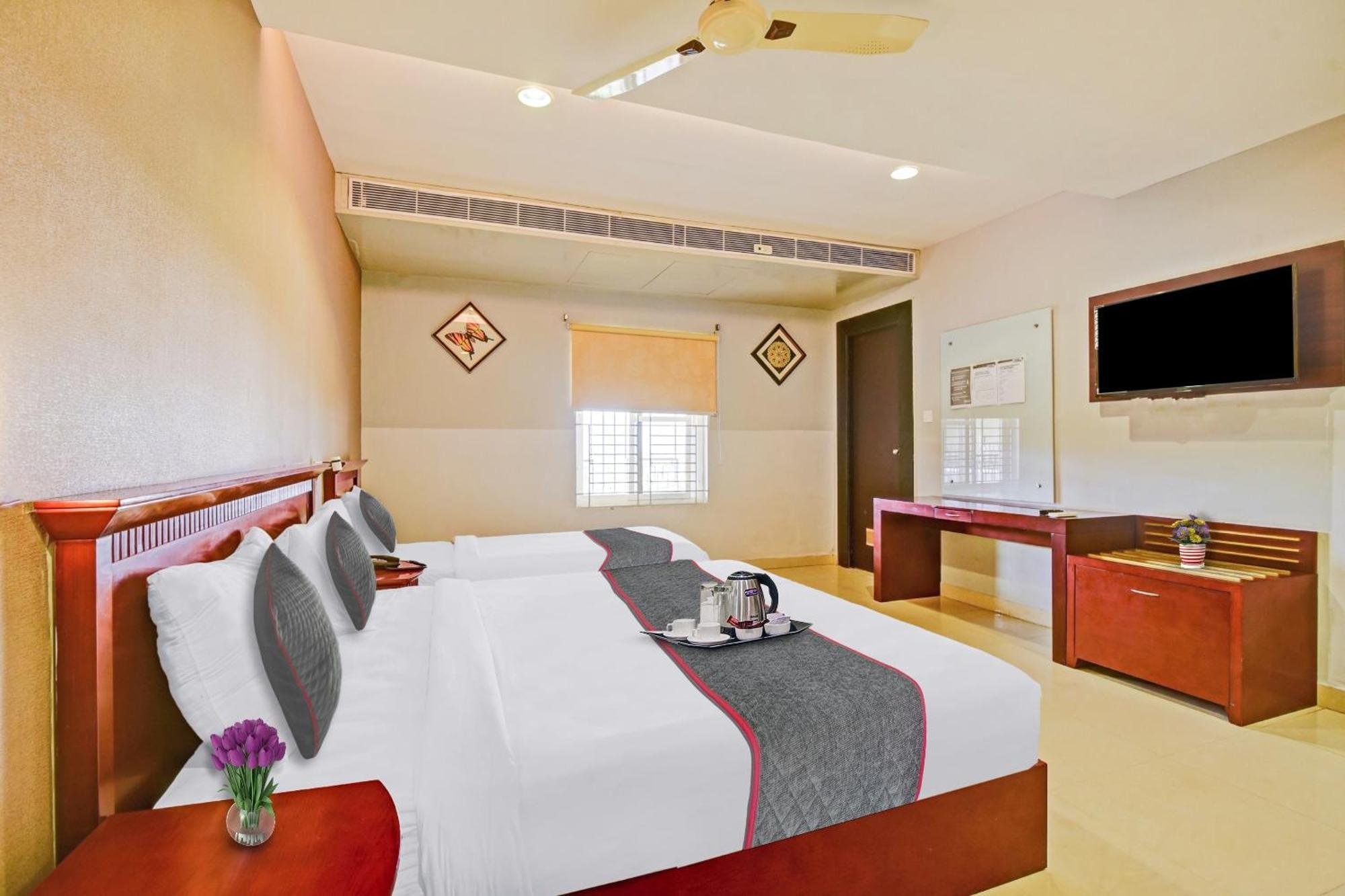 Collection O Oth Sri7 Inn Anantapur Exterior photo