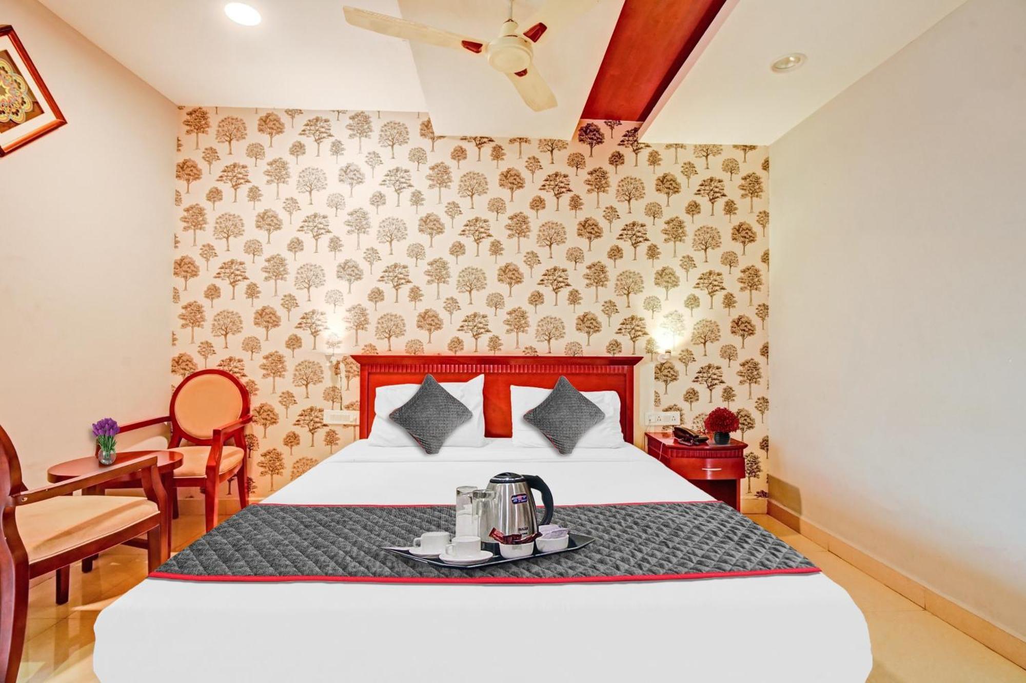 Collection O Oth Sri7 Inn Anantapur Exterior photo